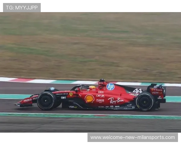 汉密尔顿法拉利单圈速刷，刷新赛道纪录锁定2026战车性能